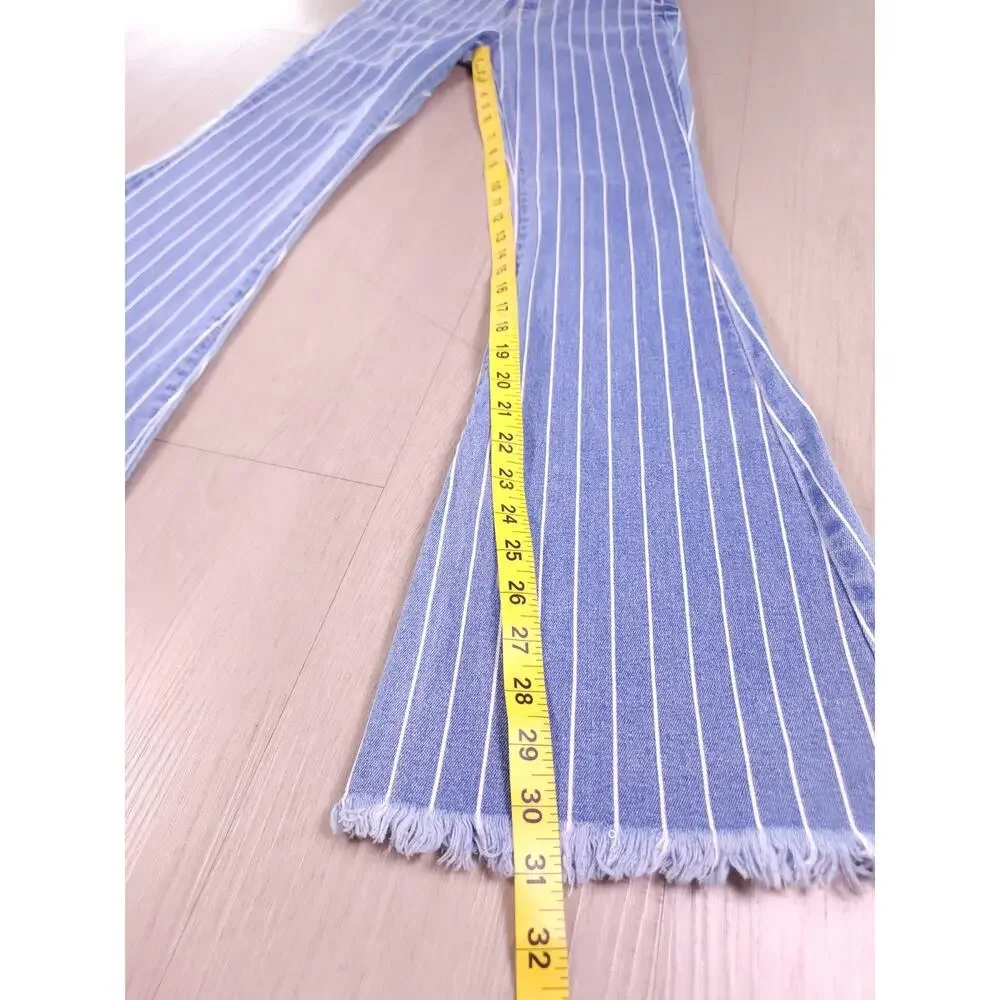 Cello High Rise Pinstripe Flare Jeans Size 00/0 Bell Bottom Raw Hem Retro Y2K - Picture 5 of 12